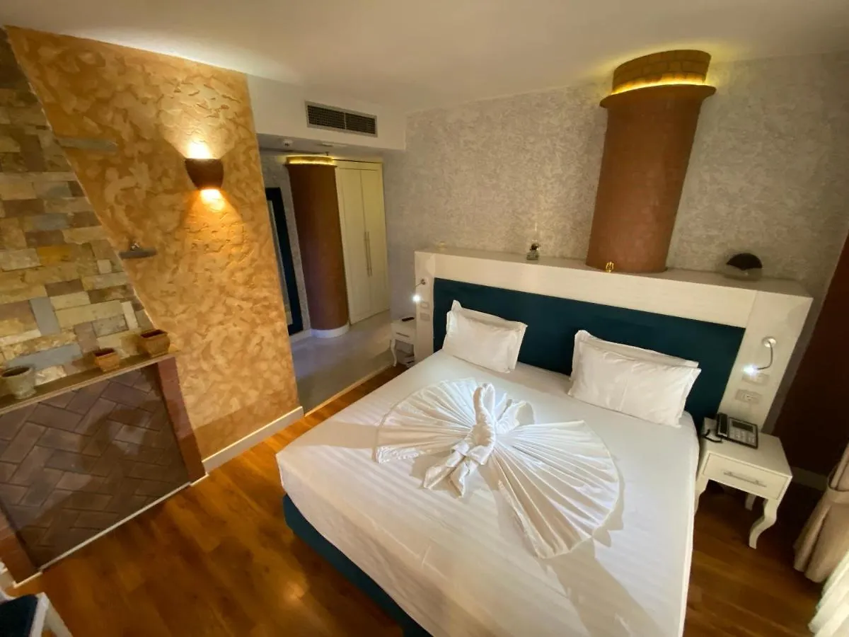The Red Bricks Hotel Shkodër Albania