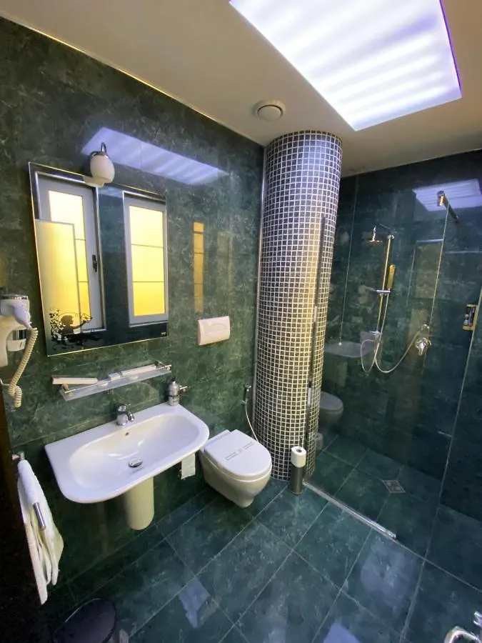 The Red Bricks Hotel Shkoder