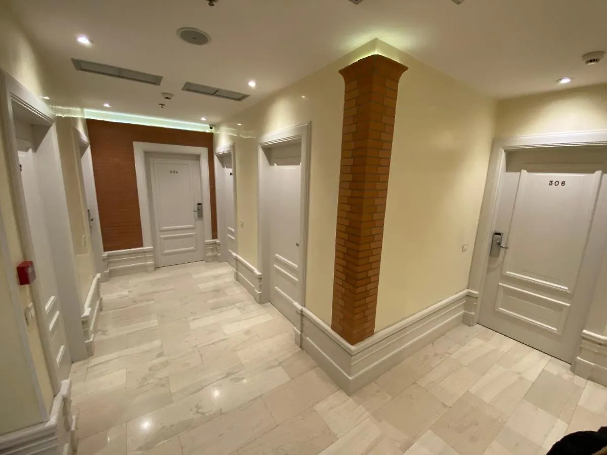 The Red Bricks Hotel Shkoder 4*,
