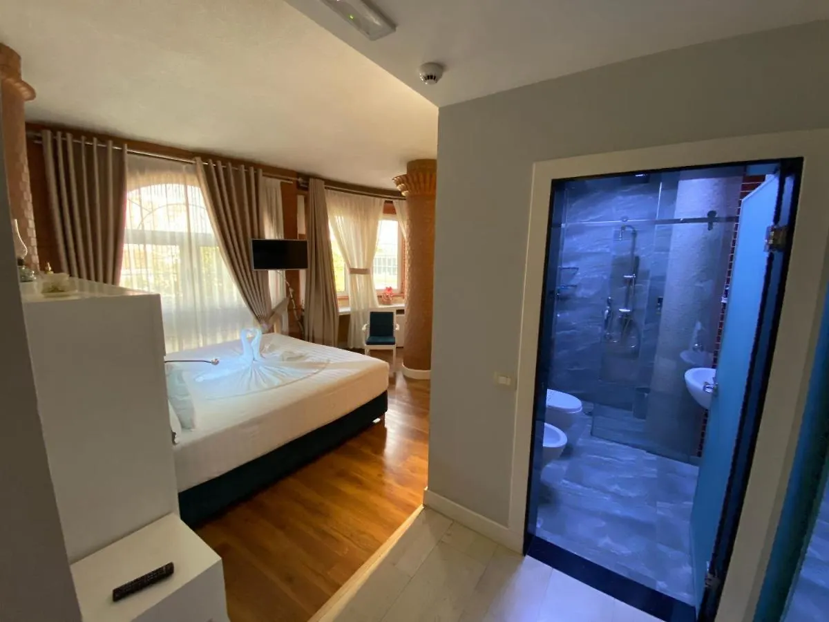The Red Bricks Hotel Shkoder Albania