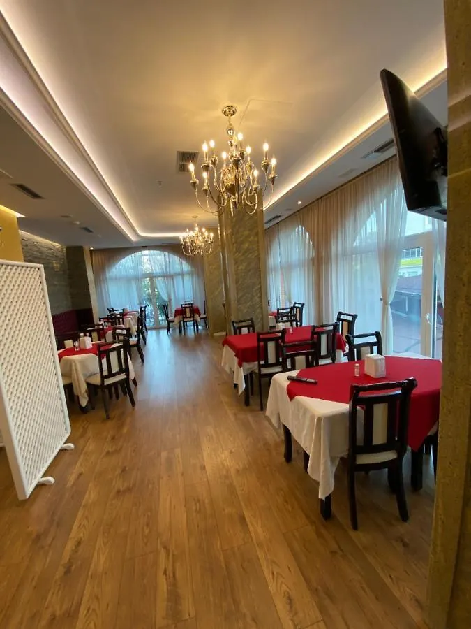 The Red Bricks Hotel Shkoder